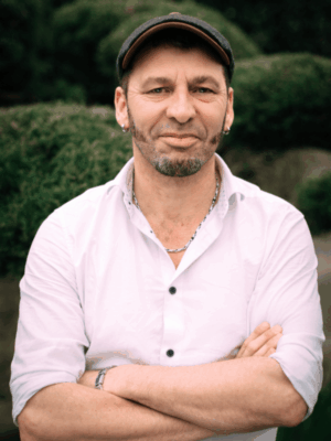 Il nous fait l’honneur d’être notre parrain pour notre 7ème édition : Kris