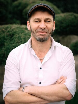 Il nous fait l’honneur d’être notre parrain pour notre 7ème édition : Kris
